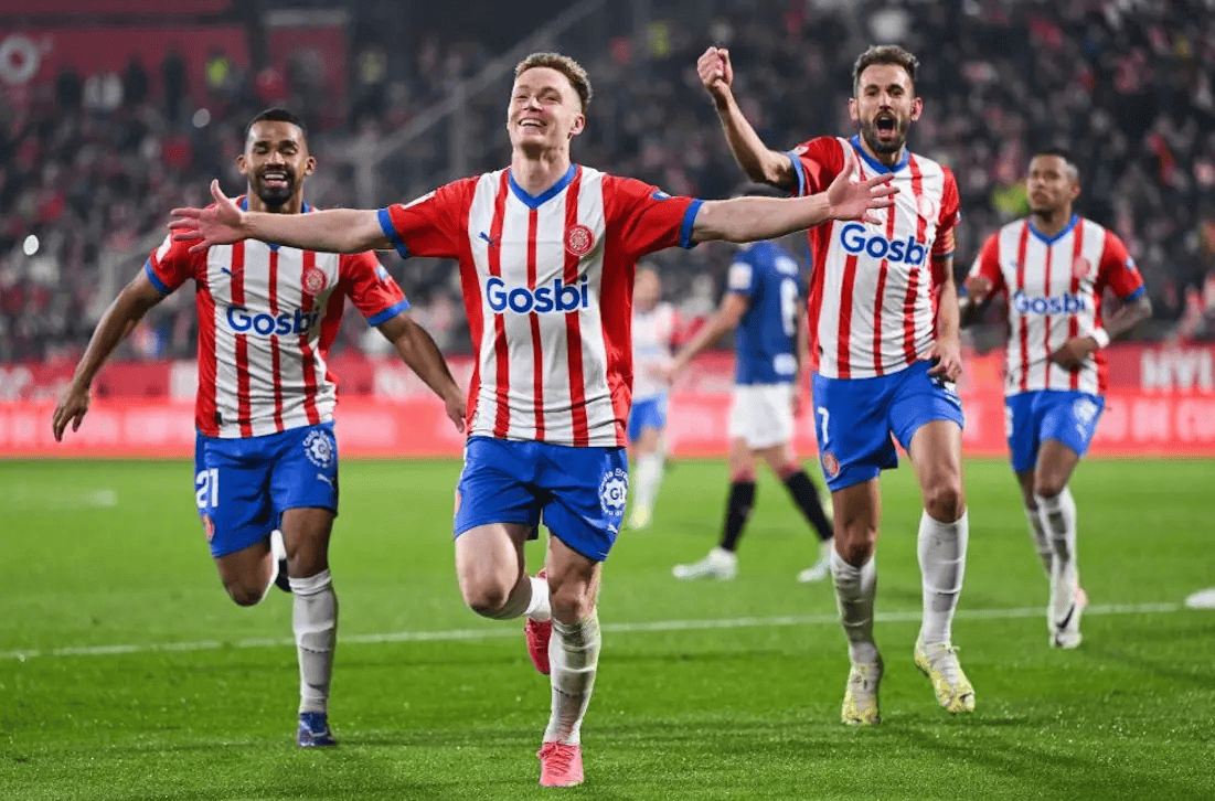 BNK FEARX 战胜 OKSavingsBank BRION ， KT Rolster 在 LCK 2025 赛季中战胜 Dplus KIA
